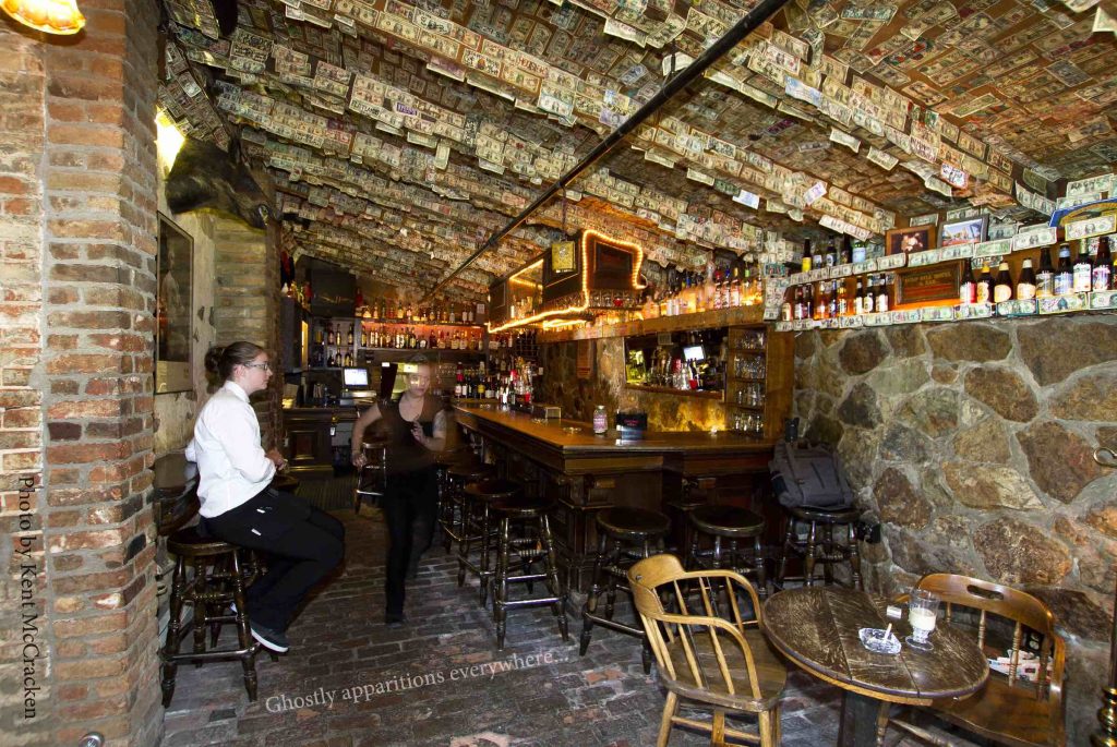 House of Bar. Content Image.